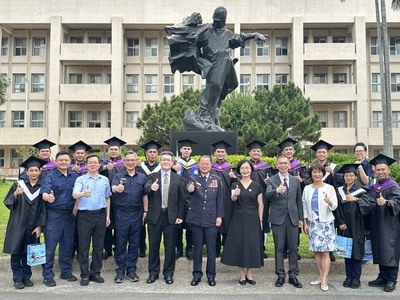 The Class of 2026 International Graduates and Faculty
